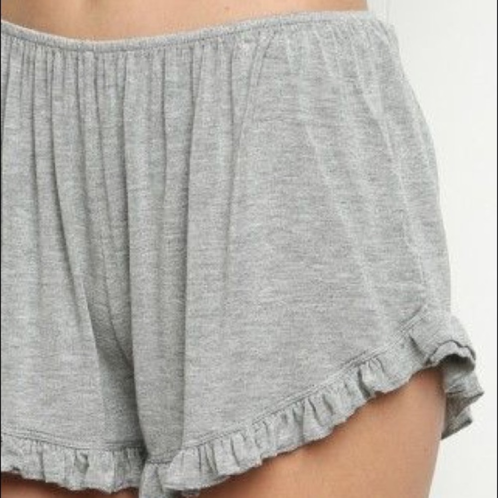 Brandy Melville Vodi shorts